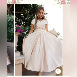 Ivy City Co. Audrey Dress in Champagne Size large